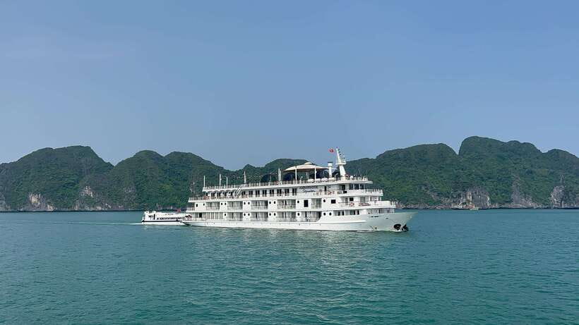 2-Day Lan Ha and Cat Ba Cruise Tour By 3 Star Cruise Ship - Two days between Lan Ha Bay and Ha Long Bay