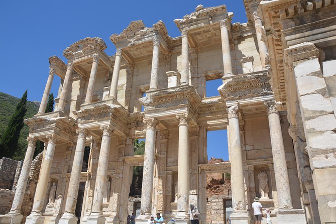 3-Hour Private Ephesus, Terrace Houses, Cruiser Only - Lunch in the countryside, with a side of carpet or ceramics