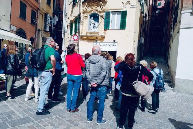 3 Hours Private Walking Tour of Genoa from the Cruise Terminal - Small corners before the grand palaces