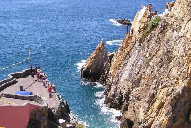 4 Hrs Exclusive to Cruise Ship Passengers Sightseeing Experience - Chapel of Peace: Acapulco from above
