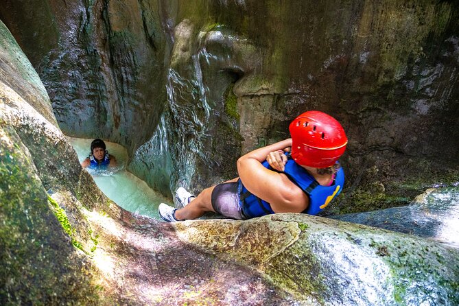 7 Waterfalls & 5 Zip Lines Shore Excursion Amber Cove & Taino Bay - Key points at a glance