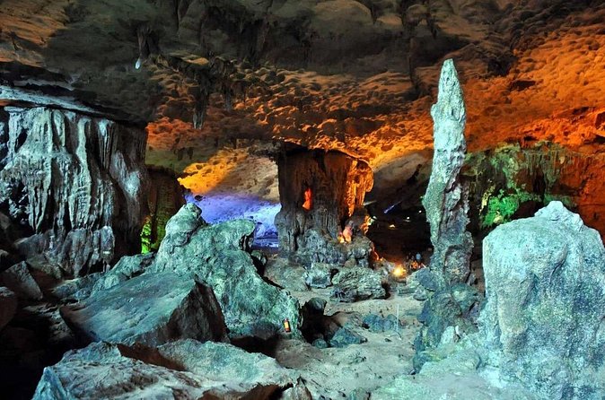 A Day in Paradise: Halong Bay Shore Excursion - Two hours among Ha Long Bay’s limestone islets