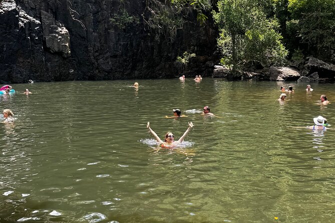 Airlie Beach: Cedar Creek Express (cruise ship friendly) - Cedar Creek Falls without the driving chore