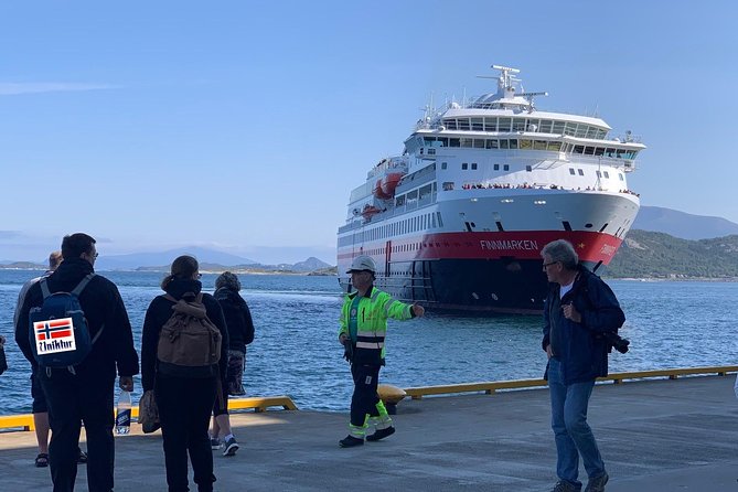 Alesund Sightseeing private tour for cruise passengers - Starting at Brosundet and the seven-island setting