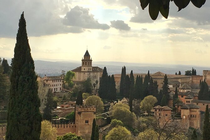 Alhambra Private Tour from Port of Motril - Should you book it?
