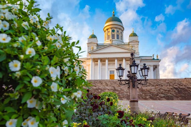 All-in-One Helsinki Shore Excursion for Cruise Ships - Meeting your guide at the port