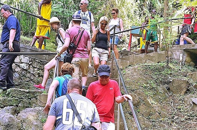 Annandale Falls & Fort Fredrick Express: Cruise Ship Return - The driver can make or break this short tour