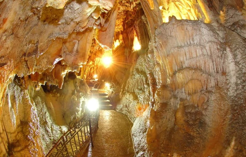 Argostoli: Shore Excursion to Caves with Local Wine Tasting - Who should book this Kefalonia excursion?