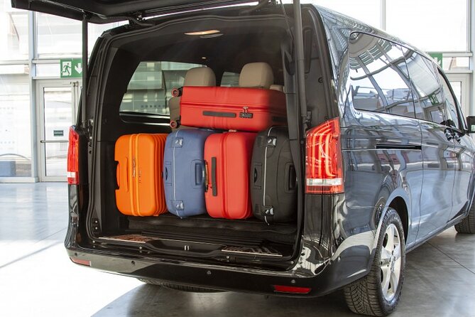 Arrival by Sedan or Minivan from Rome Cruise Port to Rome City - The ride into Rome or Fiumicino Airport