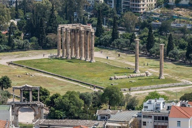 Athens city Tour (2hrs) combined with Piraeus Port Cruise Terminal transfers - Athens’ old quarter and Monastiraki