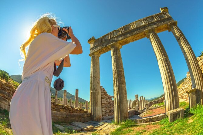 Athens Gems and Charms Tour from Piraeus Cruise Port - Two hours in Plaka