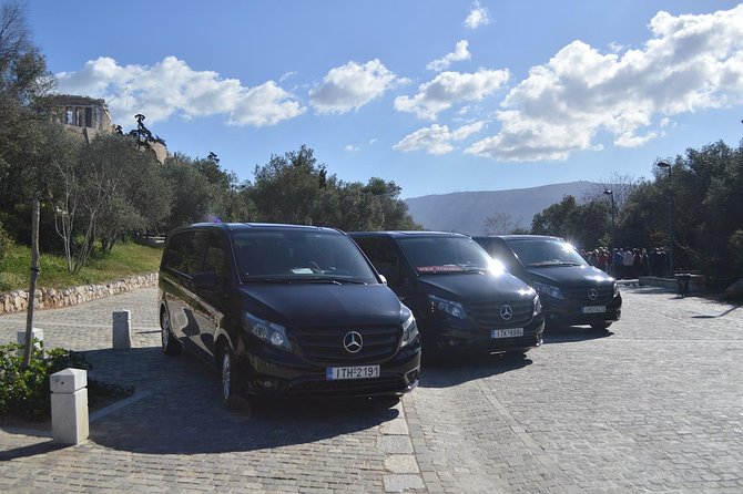 Athens Private Transfer: Piraeus Cruise Port to Central Athens - What the vehicle and service feel like