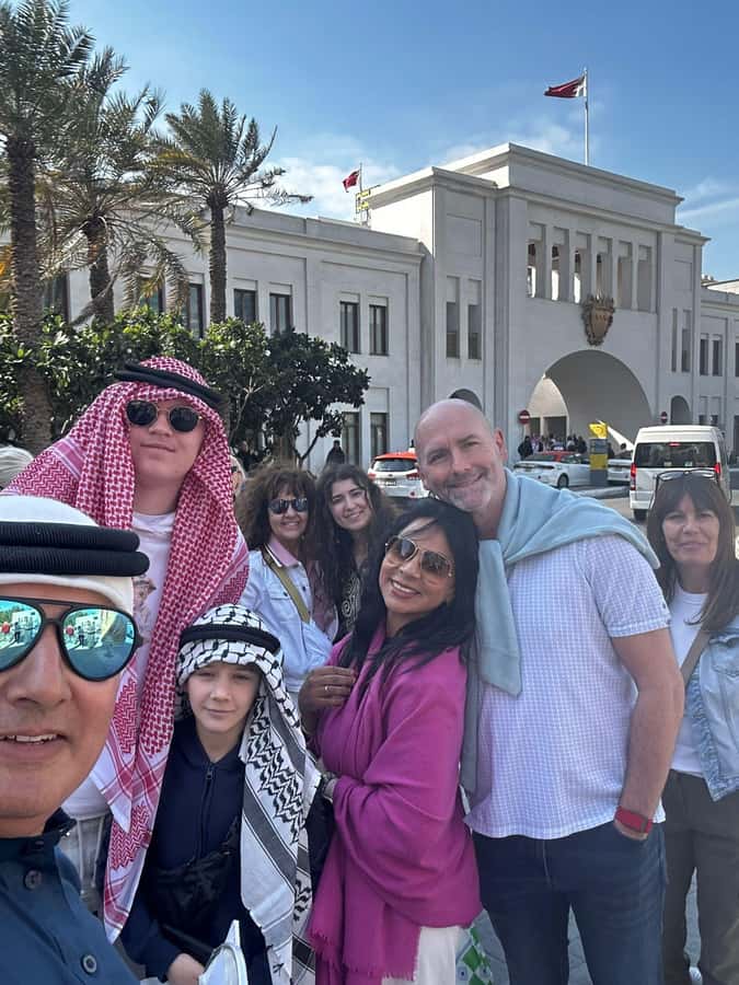 Bahrain Full-Day Highlights Tour:Manama,Desert&Tree of Life - A full picture of Bahrain in seven hours