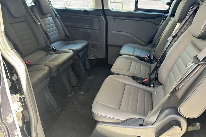 Barcelona Arrival Private Transfer Cruise Port to City Center - From the cruise terminal to your Barcelona address