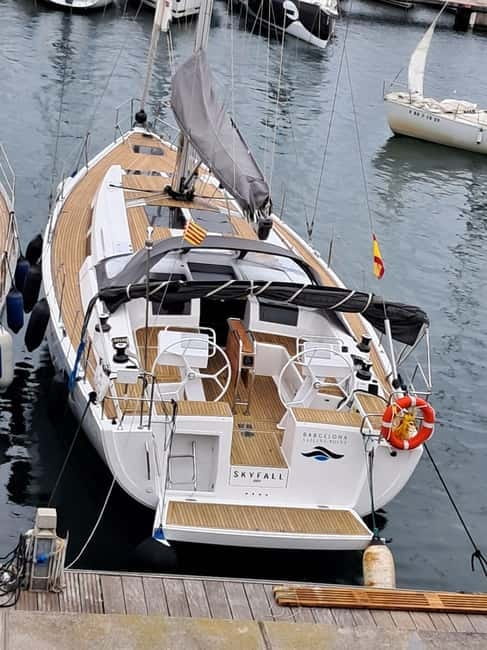 Barcelona: Luxury Sunset Sailboat Tour from Port Olimpic - What the $58 price delivers