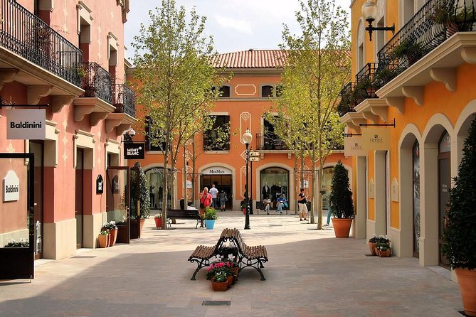 Barcelona Private 4 hours Shore Excursion with private vehicle and guide - Why this tour works well from a cruise ship