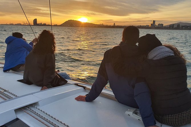 Barcelona Sunset Sailing Cruise from Port Olímpic with Open Bar - What comes with the open bar