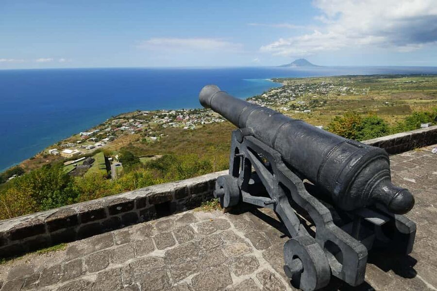 Basseterre: Brimstone Hill Fortress & Beach Shore Excursion - Meeting your guide outside Basseterre port