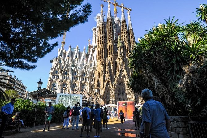 Best of Barcelona Shore Excursion & Sagrada Familia Skip the Line - The full-day route adds Park Güell and La Pedrera