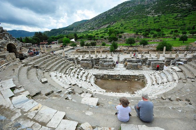 Best of Ephesus Tour For Cruisers From Kusadasi Port - Walking through ancient Ephesus