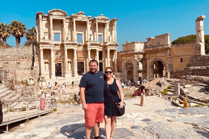 Biblical Ephesus Tour For Cruise Guest - Meeting your guide at Kusadasi Cruise Port
