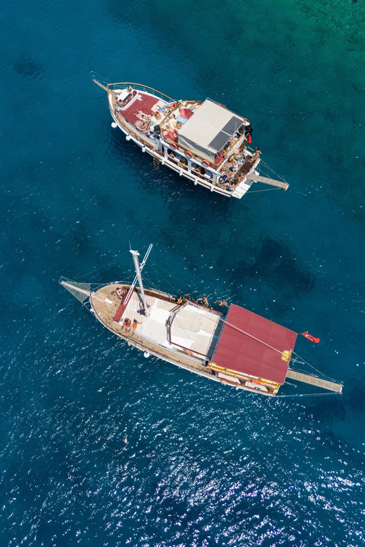 Bodrum: Boat Tour for Mein Schiff and Aida Cruise Passengers - Lunch on board, with tea and fruit later