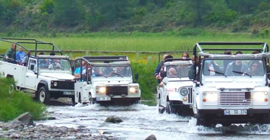 Bodrum Jeep Safari from Bodrum Cruise Port - Etrim’s rugs and the question of shopping