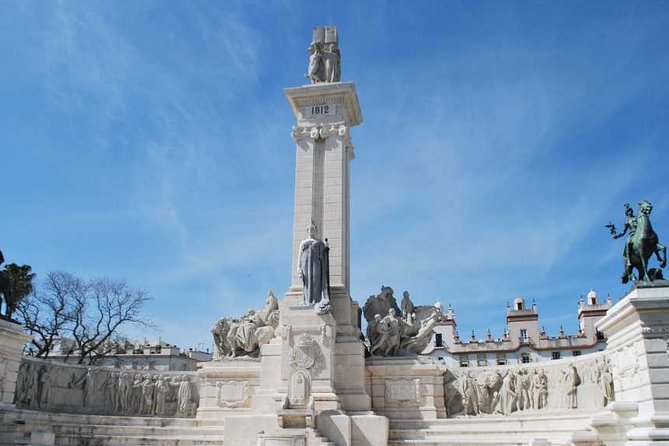 Cadiz Shore Excursion: Scenic & walking tour with cheese and sherry tasting - Meeting your guide near the cruise port