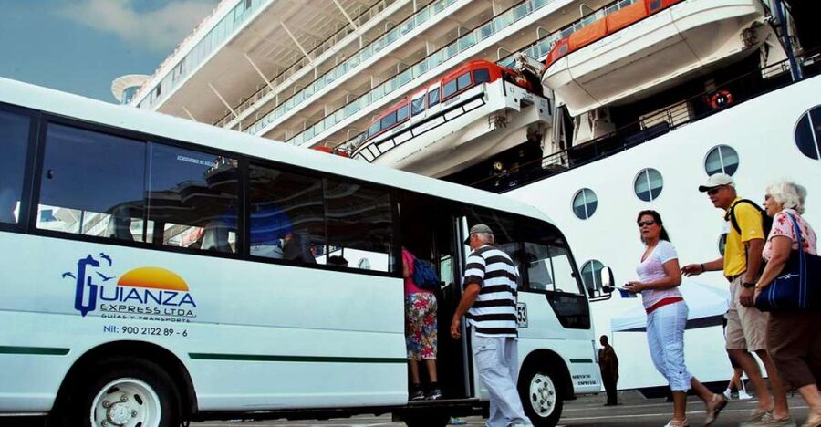 Cartagena City Tour: 4-Hour Cruise Excursion - Meeting the guide at Cartagena’s cruise pier