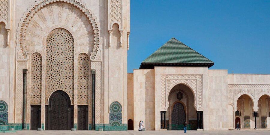 Casablanca: City Tour with Round-Trip Cruise Port Transfers - Churches, squares, and Casablanca’s mixed identity
