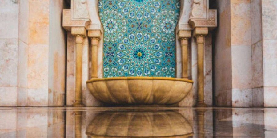 Casablanca: City Tour with Round-Trip Cruise Port Transfers - Seeing traditional craft and shopping in Habous