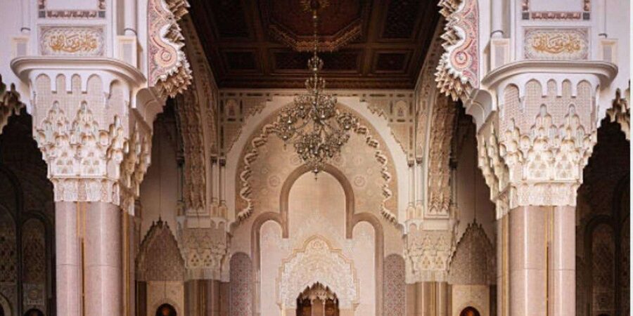 Casablanca: City Tour with Round-Trip Cruise Port Transfers - Rick’s Café and Casablanca film nostalgia