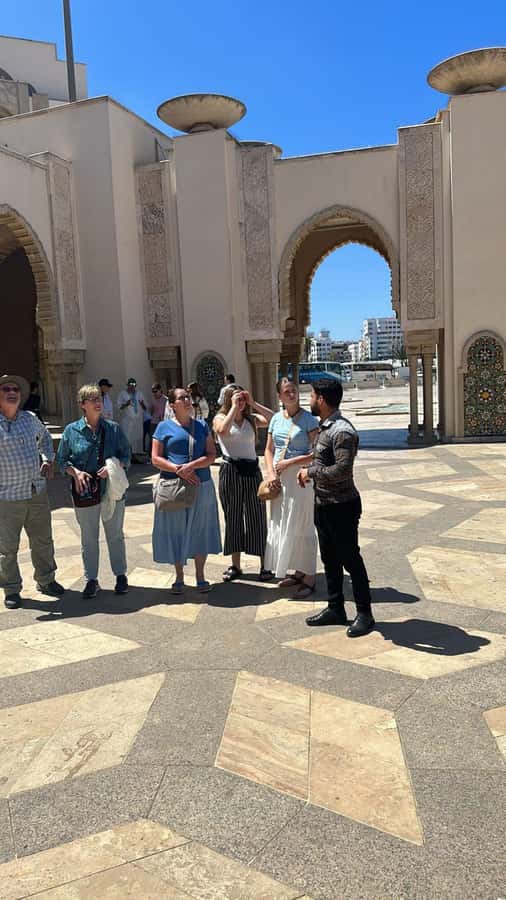 Casablanca day trip from the cruise ship passenger. - Mahkama de Pacha and the royal precinct