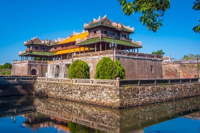 Chan May Shore Excursions: Visit Hue City or Danang & Hoi An - Thien Mu Pagoda and a Dragon Boat ride