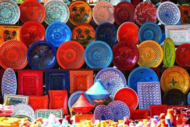 City Break Tangier for cruisers - Lunch and shopping need a clear conversation