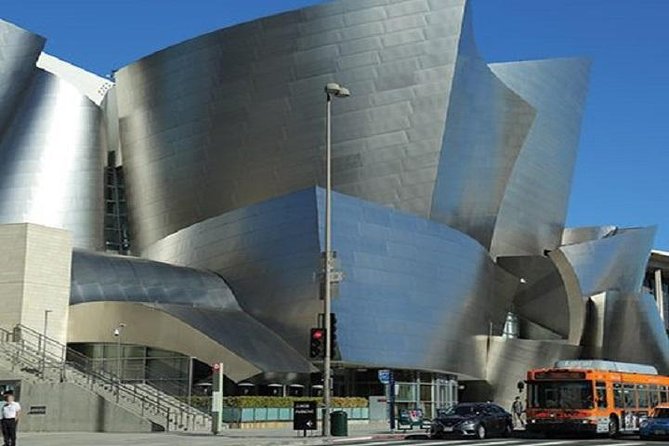 City Tour of Los Angeles from Long Beach and San Pedro Cruise Terminals - The long ride to the Coliseum and Downtown LA