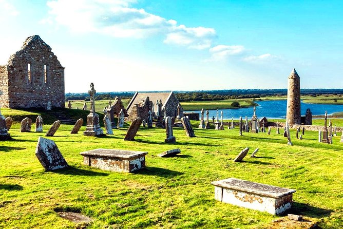 Cliffs of Moher, Galway - Private Shore Excursion - Bunratty Castle: a useful optional swap