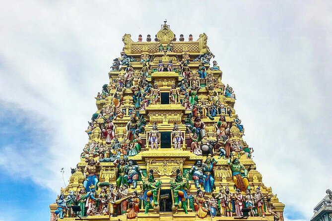 Colombo Port Shore Excursions Panoramic Colombo City By Tuk Tuk. - Gangaramaya Temple and the quiet water of Beira Lake