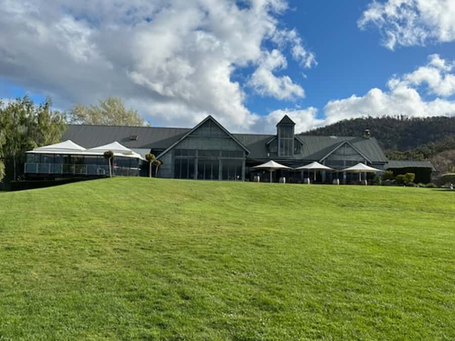 Cruise Ship - Wine Shore Excursion - Hobart - Why this Hobart wine tour works well for cruise passengers