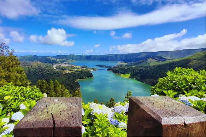 Cruise Travellers: Shore Excursion Sete Cidades & Furnas Volcano - Vista do Rei and the Blue and Green Lakes