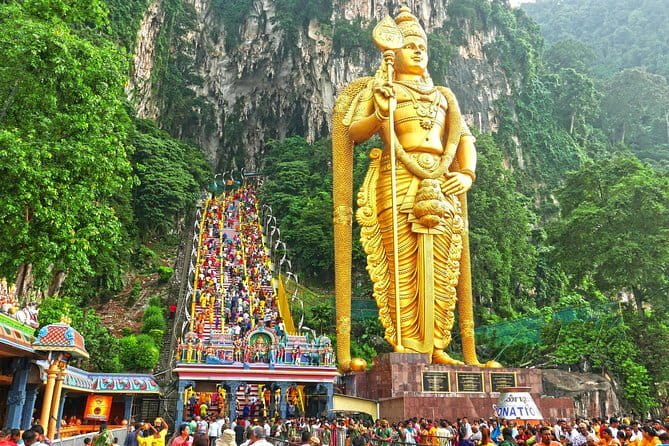 Day Trip from Port Klang Kuala Lumpur Famous Landmarks with Lunch - Batik, the King’s Palace, and quick exterior views