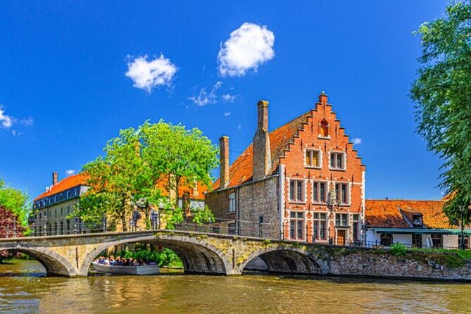 Deluxe Bruges Excursion and Canal Cruise from Cruise Terminal - The Belfry and the medieval center