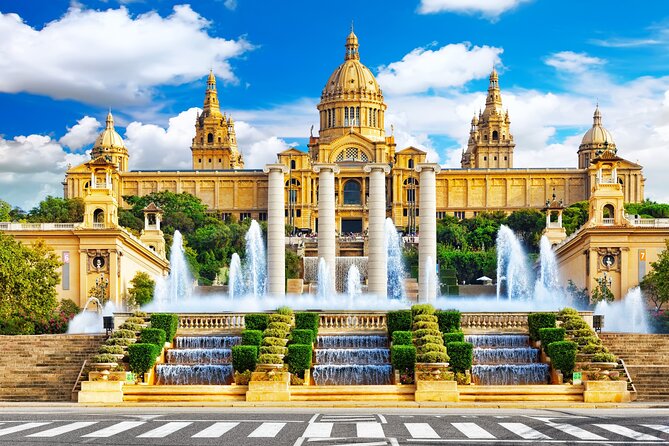 Deluxe Shore Excursion of Barcelona - Plaça d’Espanya and the route through the city