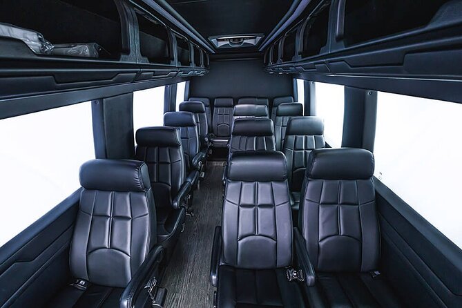 Departure Private Transfer Vancouver to Vancouver YVR or Cruise Port by Minibus - Leaving your Vancouver hotel