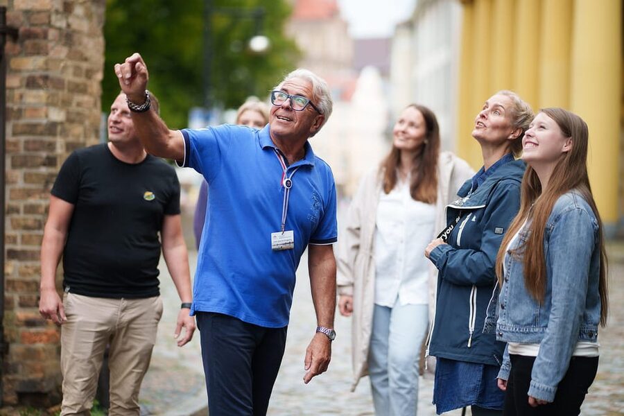 Discover Rostock: A Guided City Tour for Cruise Guests - Key points at a glance