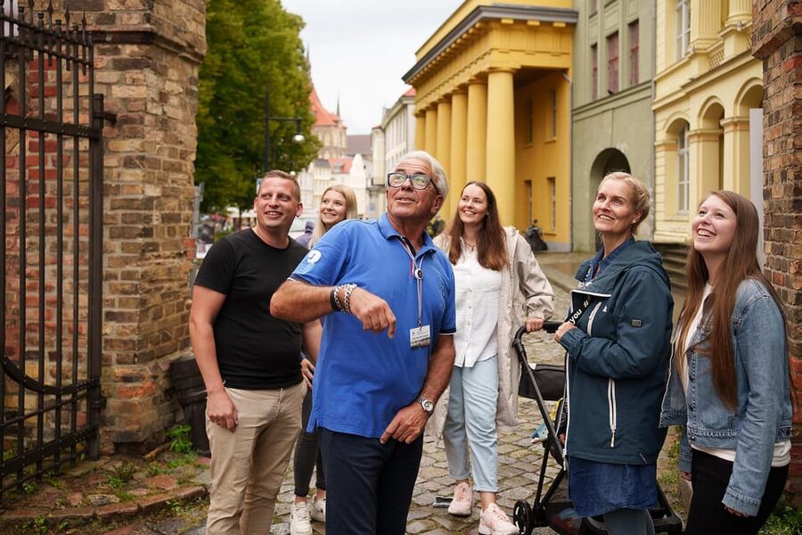 Discover Rostock: A Guided City Tour for Cruise Guests - Rostock Old Town and the University of 1419