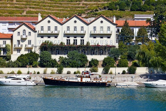 Douro Valley Cruise Porto to Pinhão: Breakfast, Lunch and Tasting - Pinhão and the winery visit are shorter than expected