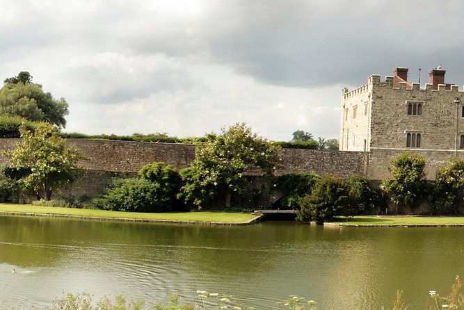Dover Shore Excursion:Post-Cruise Tour to London via Canterbury and Leeds Castle - Crossing the Weald to Leeds Castle