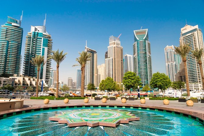 Dubai Cruise Port Transfer Service - Safety and comfort in the back seat