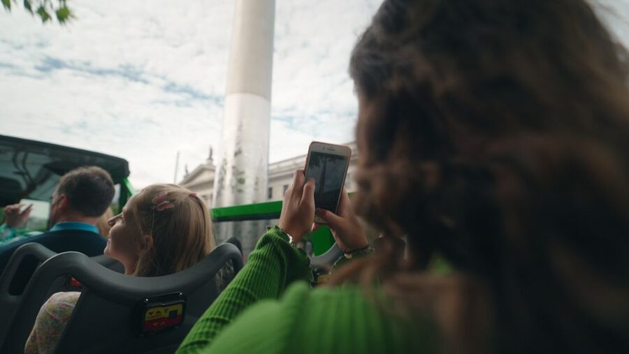 Dublin: Cruise Excursion Hop-On Hop-Off Tour & Rail Ticket - Trinity College and the Book of Kells